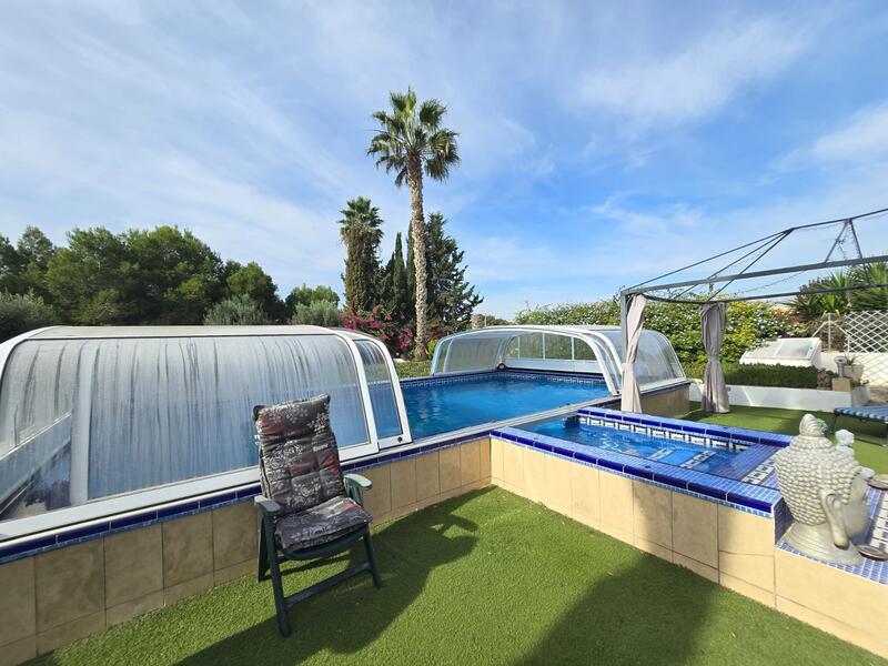 3 bedroom Country House for sale 3 bedroom Country House for sale