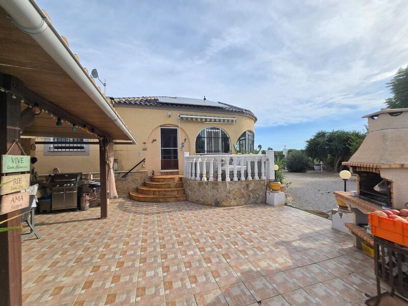 3 bedroom Country House for sale 3 bedroom Country House for sale