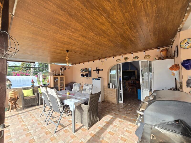 3 bedroom Country House for sale 3 bedroom Country House for sale