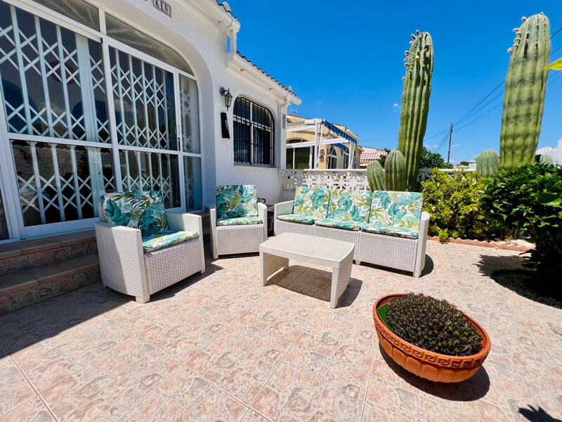 2 slaapkamer Gezinswoning Te koop