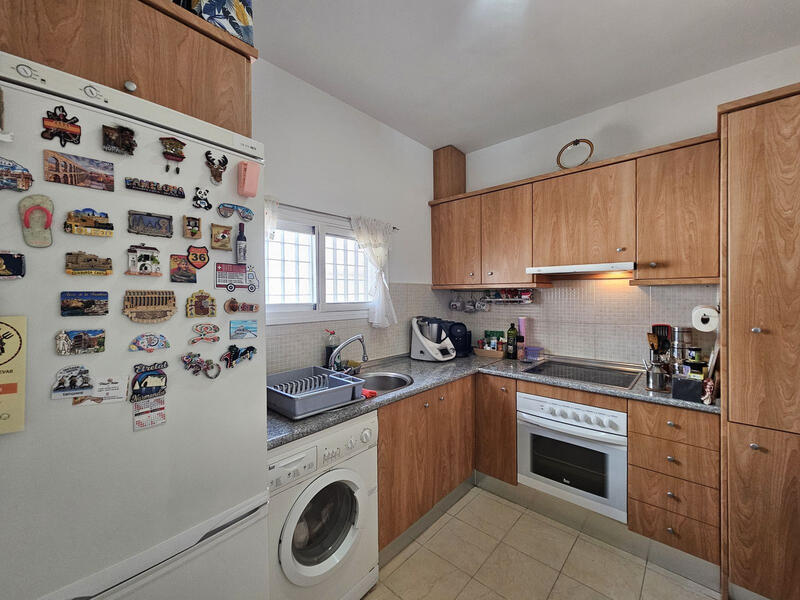 2 bedroom Townhouse for sale