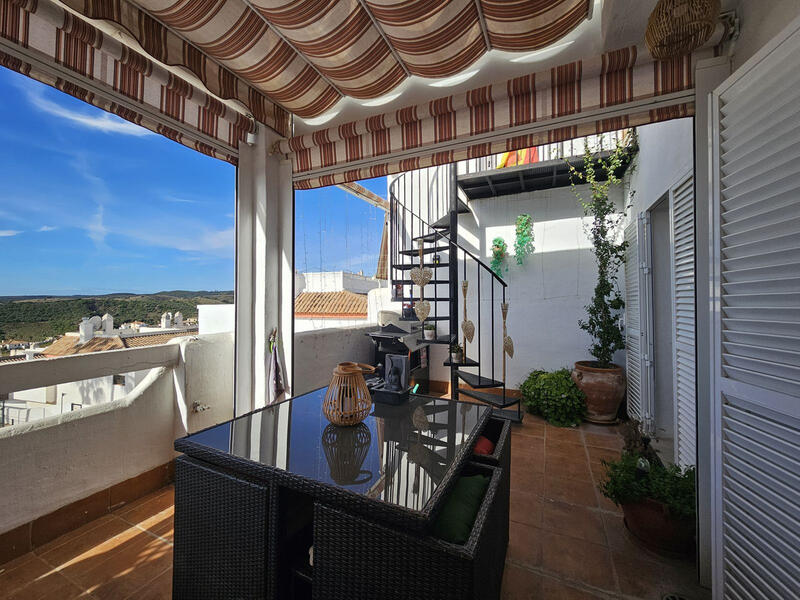 2 bedroom Townhouse for sale