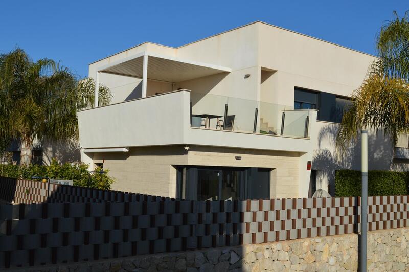 3 chambre Villa à vendre 3 chambre Villa à vendre