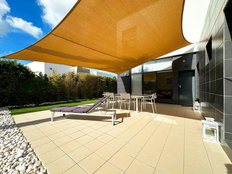 3 bedroom Townhouse for sale