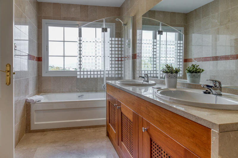 4 soverom Villa til salgs 4 soverom Villa til salgs