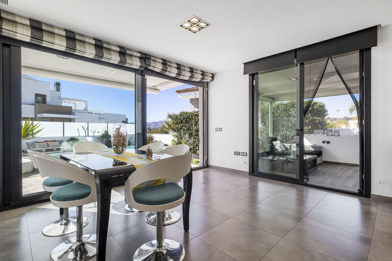 4 soverom Villa til salgs 4 soverom Villa til salgs