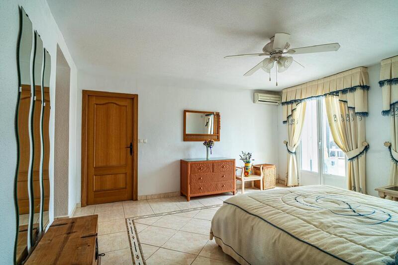 4 bedroom Villa for sale