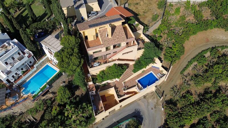 6 bedroom Villa for sale 6 bedroom Villa for sale