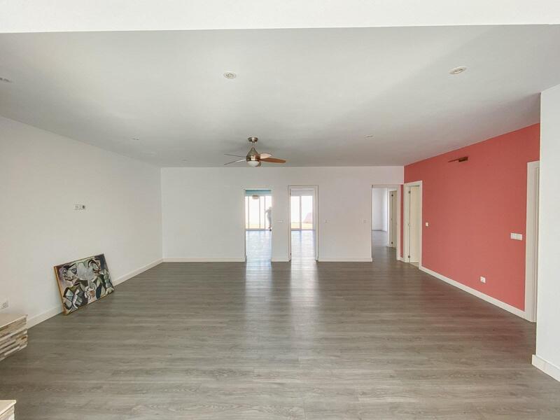 3 slaapkamer Villa Te koop 3 slaapkamer Villa Te koop