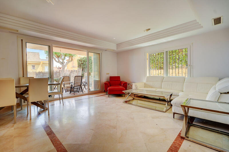 3 спальная комната вилла продается 3 спальная комната вилла продается