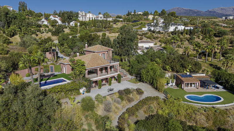 6 bedroom Villa for sale 6 bedroom Villa for sale