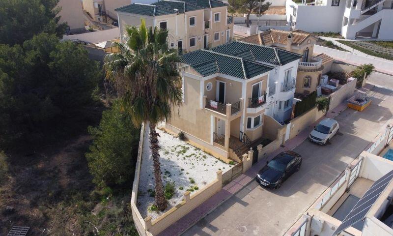 3 Cuarto Villa en venta