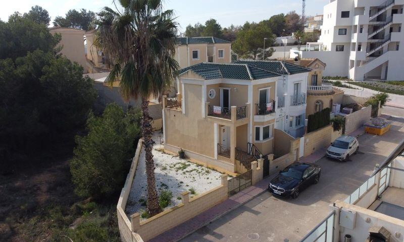 3 Cuarto Villa en venta
