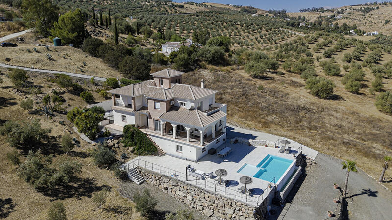 Villa for sale in Los Romanes, Málaga Villa for sale in Los Romanes, Málaga