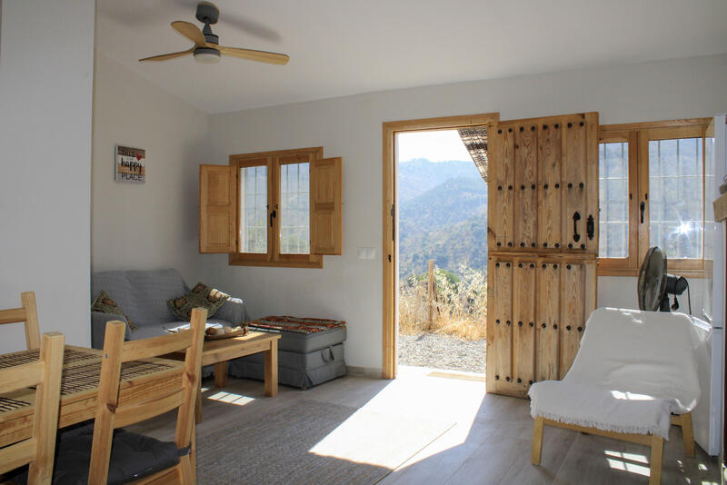 2 bedroom Country House for sale 2 bedroom Country House for sale