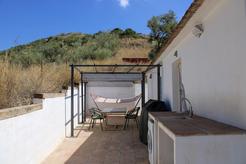 2 bedroom Country House for sale 2 bedroom Country House for sale