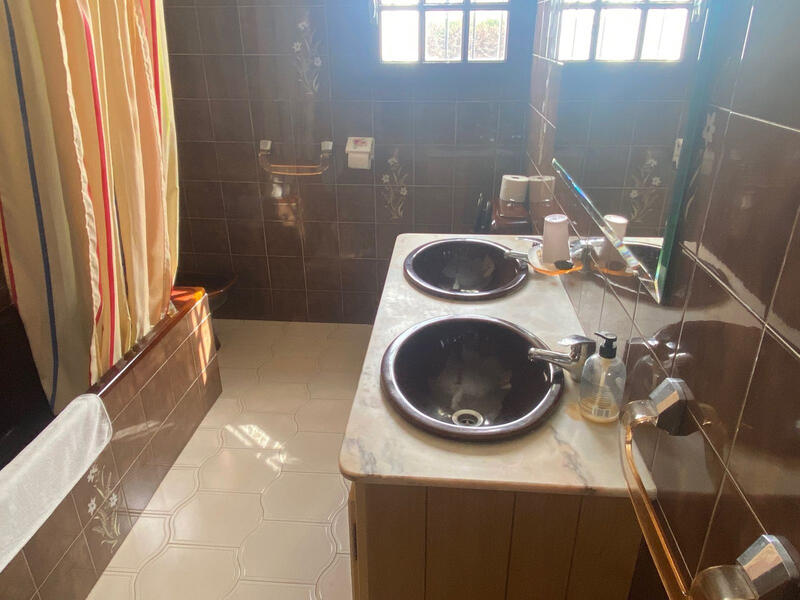 5 bedroom Villa for sale 5 bedroom Villa for sale