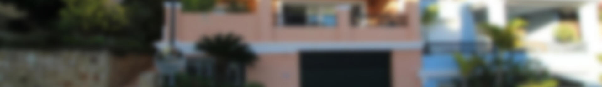 4 bedroom Townhouse for sale