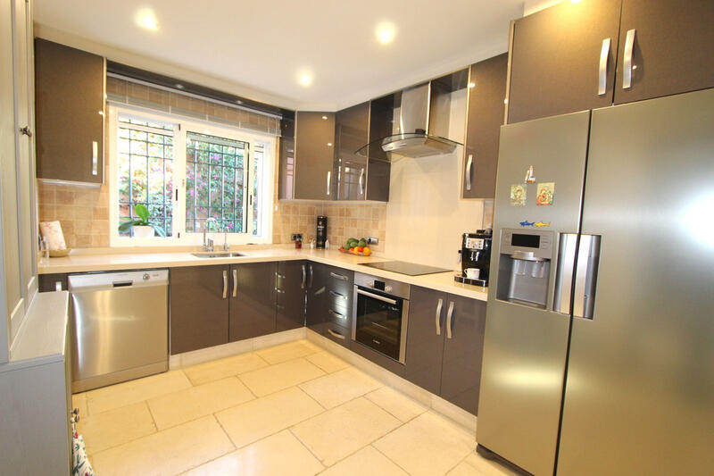 4 bedroom Townhouse for sale 4 bedroom Townhouse for sale