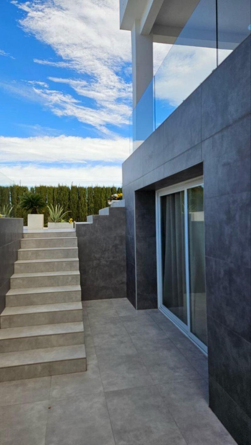 4 chambre Villa à vendre 4 chambre Villa à vendre