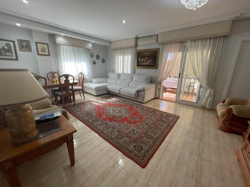 4 slaapkamer Villa Te koop