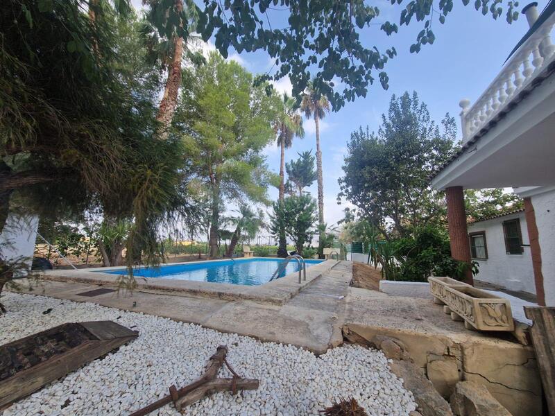 Villa à vendre dans Orihuela, Alicante Villa à vendre dans Orihuela, Alicante