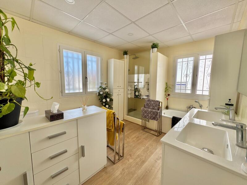 7 Schlafzimmer Villa zu verkaufen