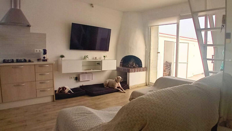 2 bedroom Townhouse for sale