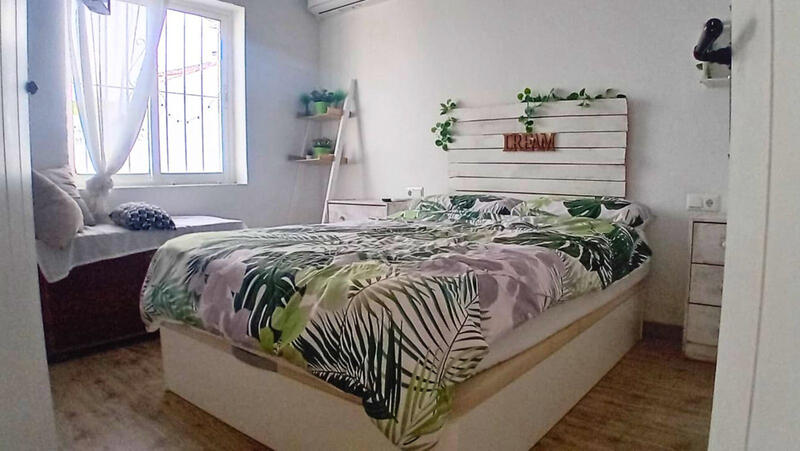 2 bedroom Townhouse for sale