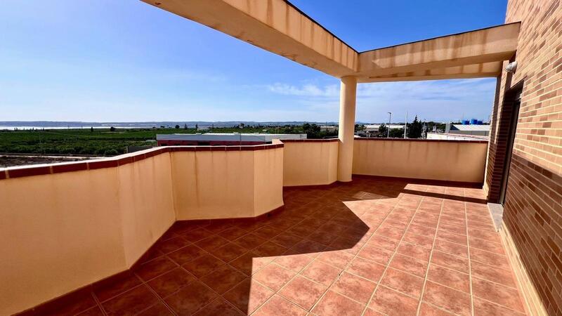 33 sovrum Kommersiella fastigheter till salu