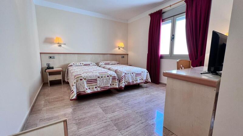 33 sovrum Kommersiella fastigheter till salu