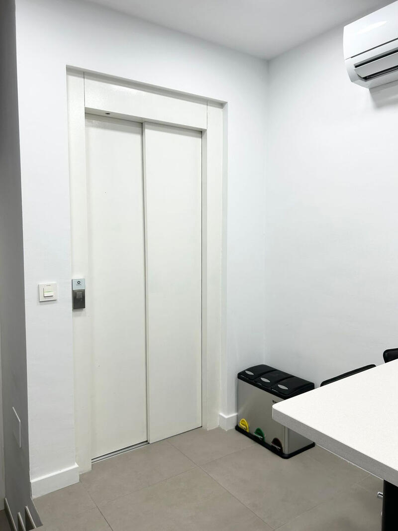 3 bedroom Townhouse for sale