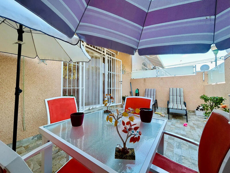 2 bedroom Townhouse for sale 2 bedroom Townhouse for sale