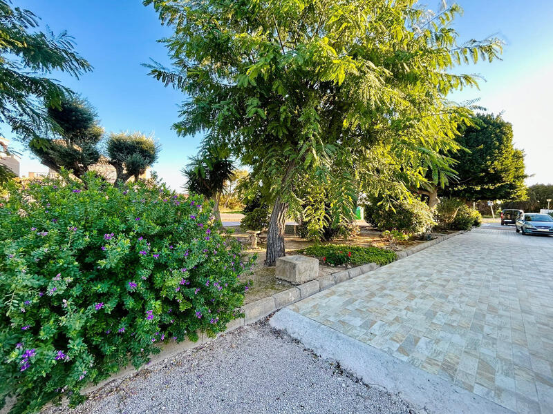 2 bedroom Townhouse for sale 2 bedroom Townhouse for sale