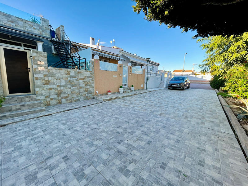 2 bedroom Townhouse for sale 2 bedroom Townhouse for sale