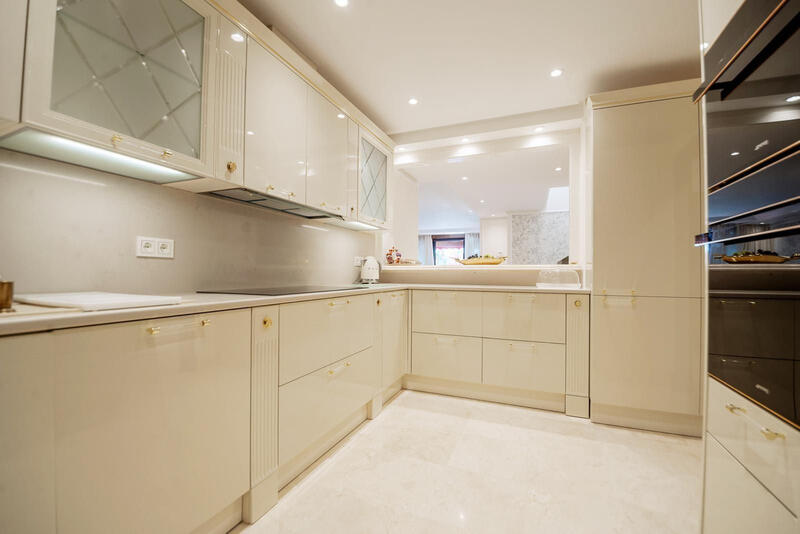 3 bedroom Apartment for sale