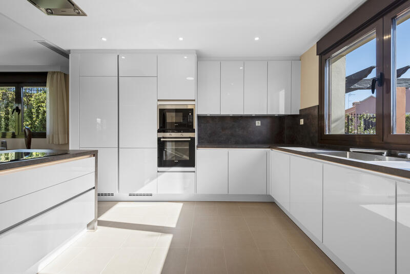 4 slaapkamer Villa Te koop