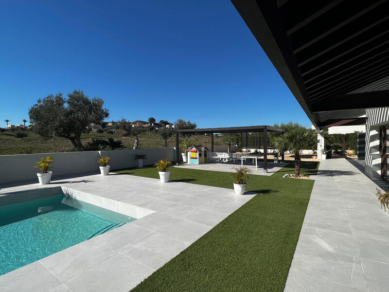 4 soveværelse Villa til salg