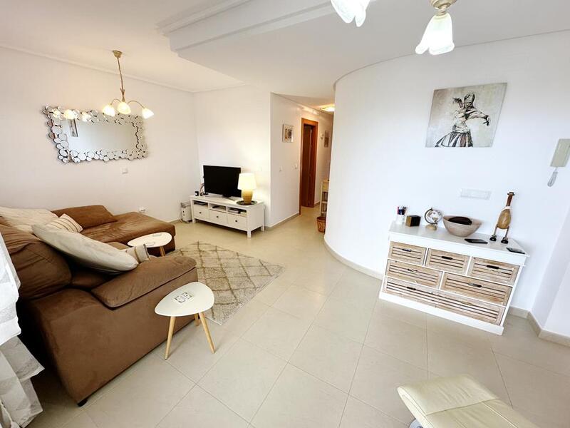 2 bedroom Apartment for sale