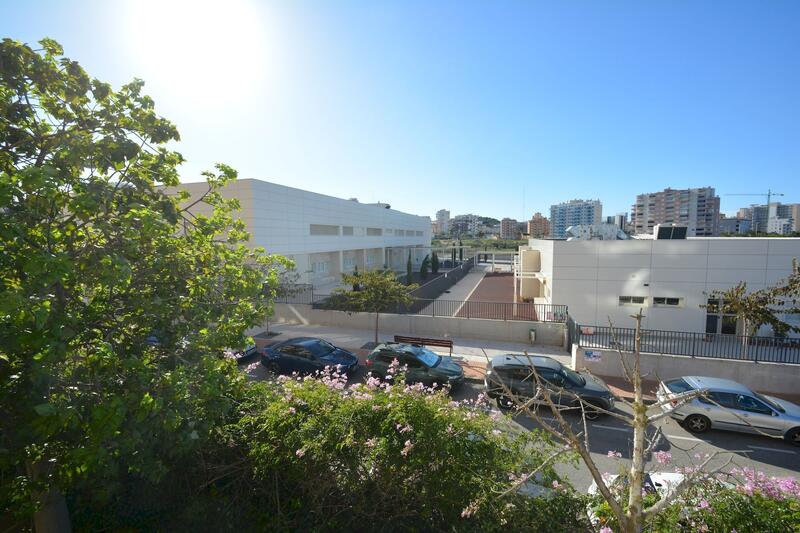 3 спальная комната квартира продается