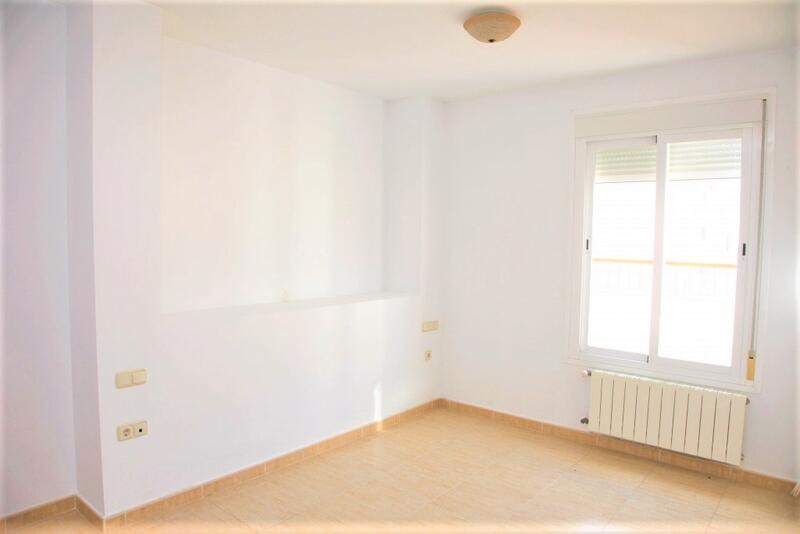 3 спальная комната квартира продается