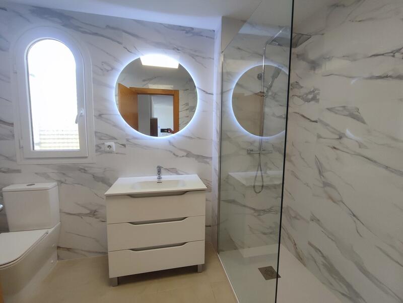 2 Schlafzimmer Appartement zu verkaufen