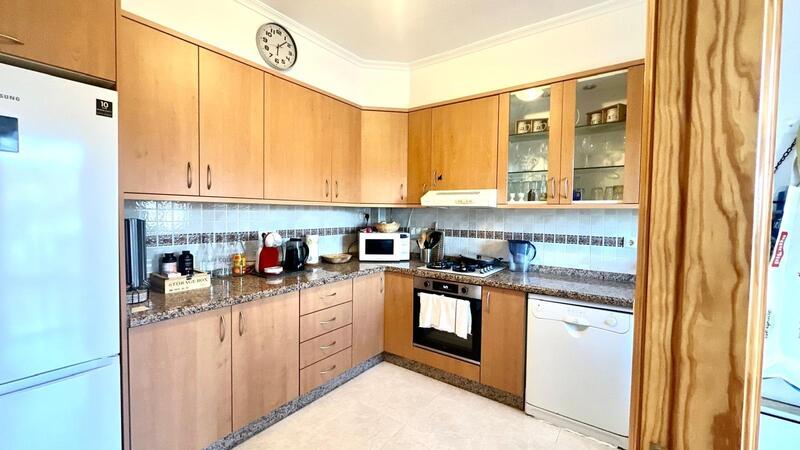 3 Schlafzimmer Villa zu verkaufen 3 Schlafzimmer Villa zu verkaufen