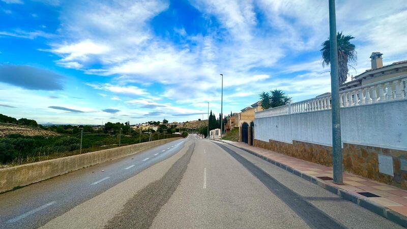 3 Schlafzimmer Villa zu verkaufen 3 Schlafzimmer Villa zu verkaufen