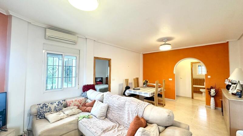 3 Schlafzimmer Villa zu verkaufen 3 Schlafzimmer Villa zu verkaufen