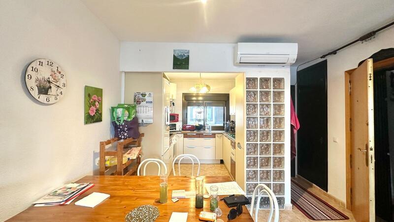 2 Schlafzimmer Duplex zu verkaufen