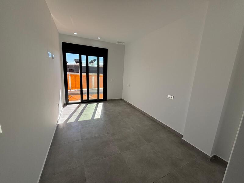 3 bedroom Apartment for sale 3 bedroom Apartment for sale