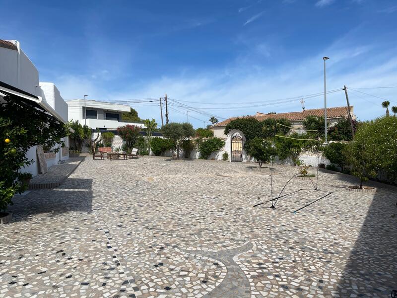 6 bedroom Villa for sale 6 bedroom Villa for sale