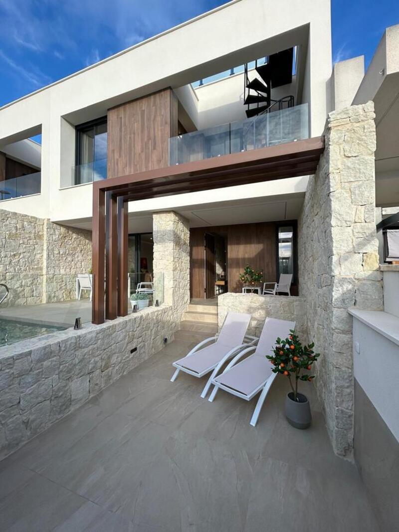 3 Cuarto Adosado en venta