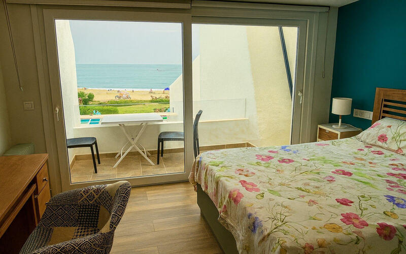 5 bedroom Townhouse for sale